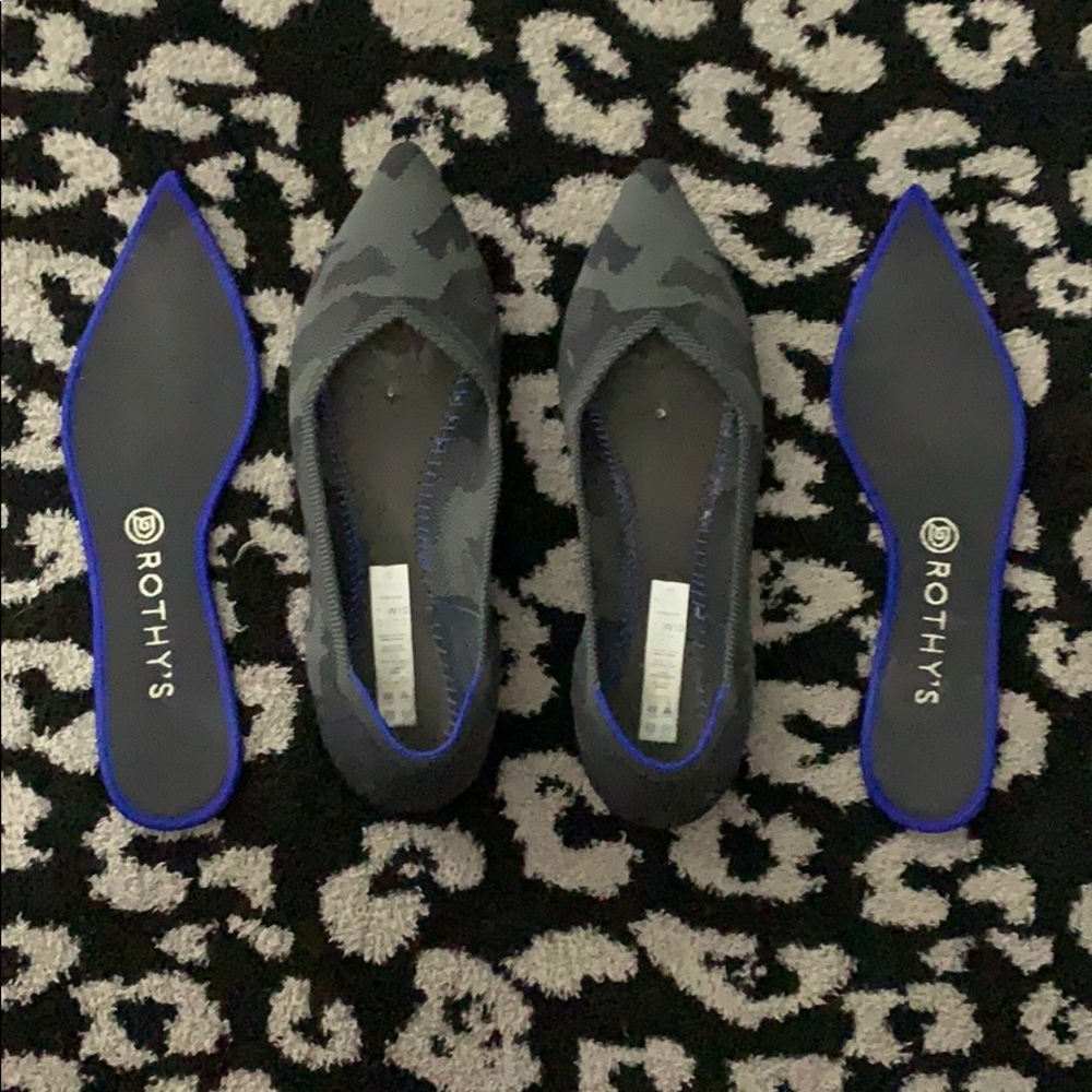 Original Release Rothy’s Dark Camo Points Size 10